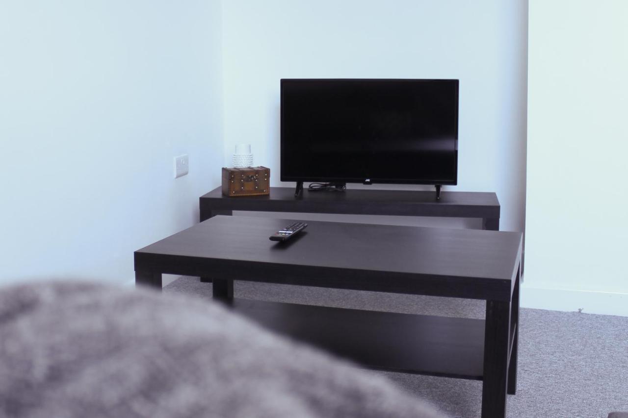 Stylish 1Br Apartment In The Heart Of Heywood Eksteriør billede