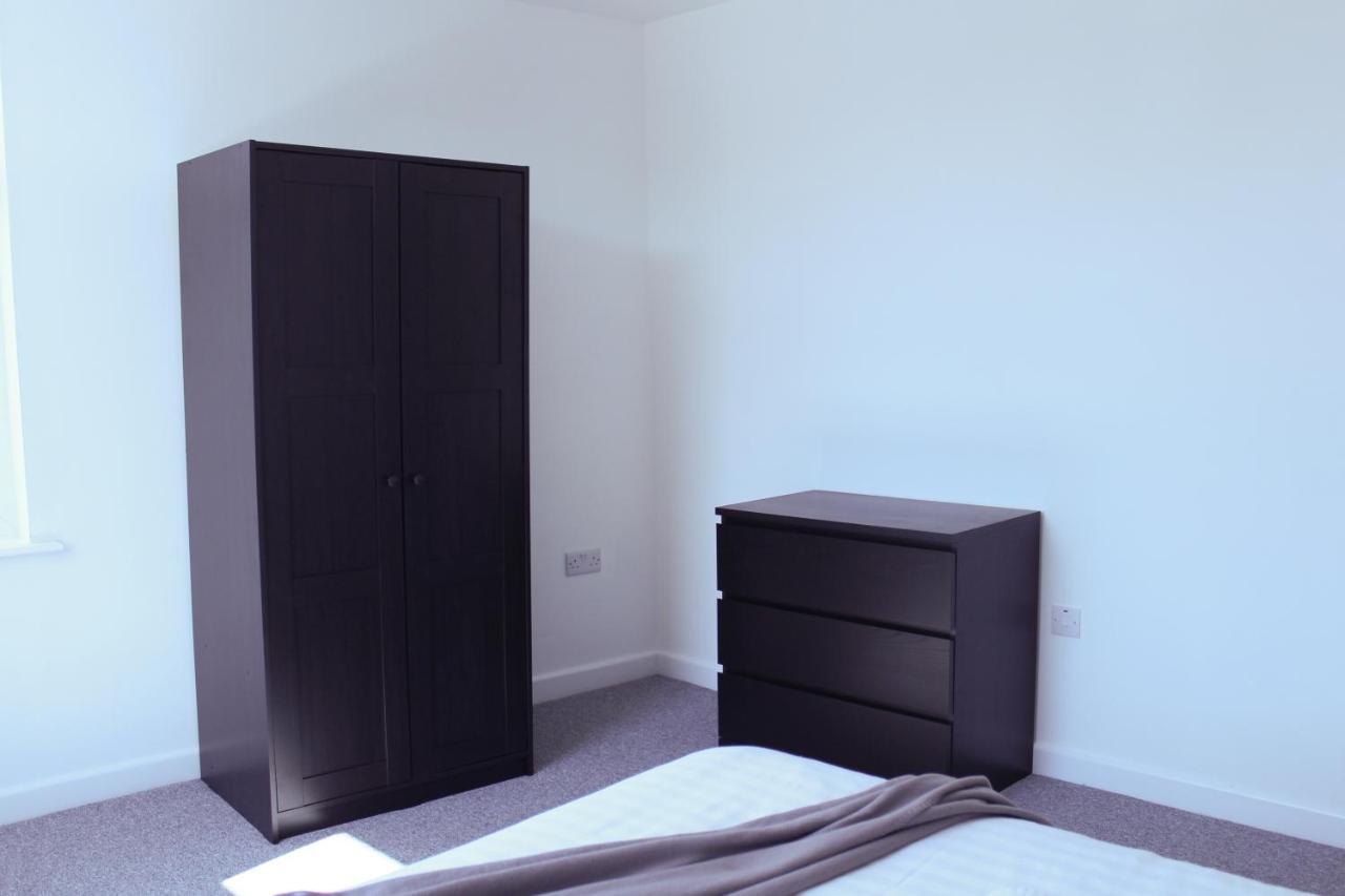 Stylish 1Br Apartment In The Heart Of Heywood Eksteriør billede